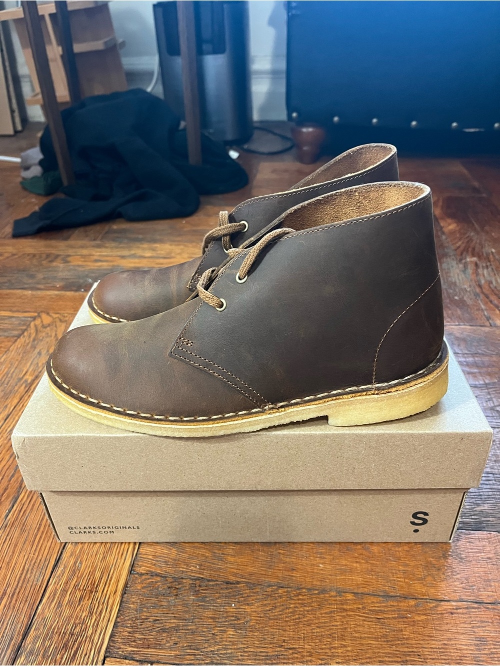 New in Box Clarks Desert Boot Beeswax